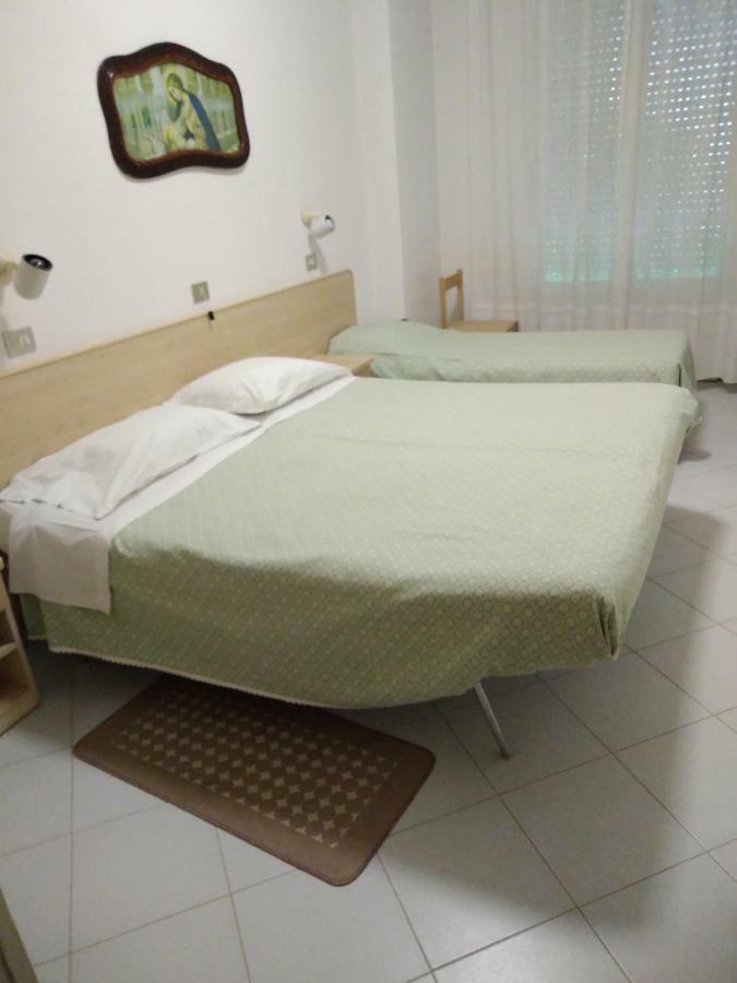 Albergo Villa Canapini Кианчано Терме Екстериор снимка
