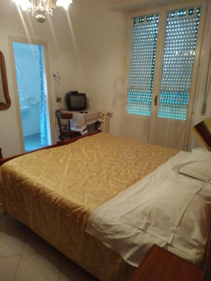 Albergo Villa Canapini Кианчано Терме Екстериор снимка